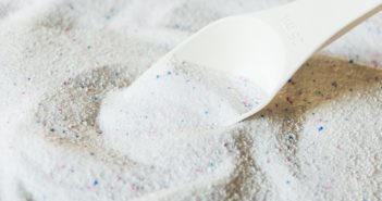 Emissioni chimiche dagli sfiati delle asciugatrici domestiche durante l’uso di prodotti profumati per il bucato