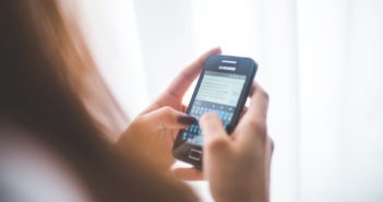 In Danimarca aumentano i tumori cerebrali: qual è il ruolo dei cellulari?