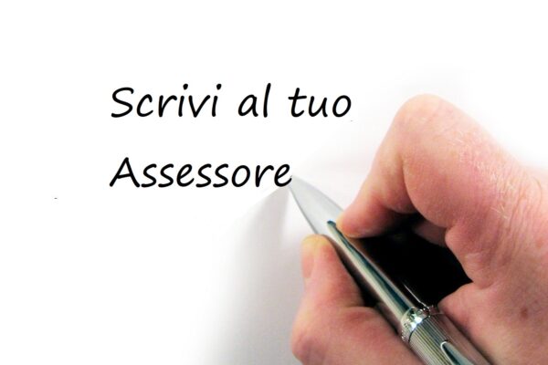 SCRIVI AL TUO ASSESSORE